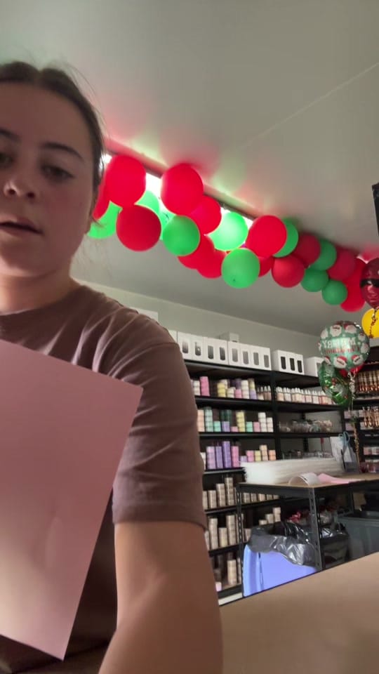 Post 4 by candlesbymadi backup on TikTok (video)