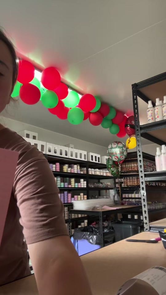 Post 6 by candlesbymadi backup on TikTok (video)