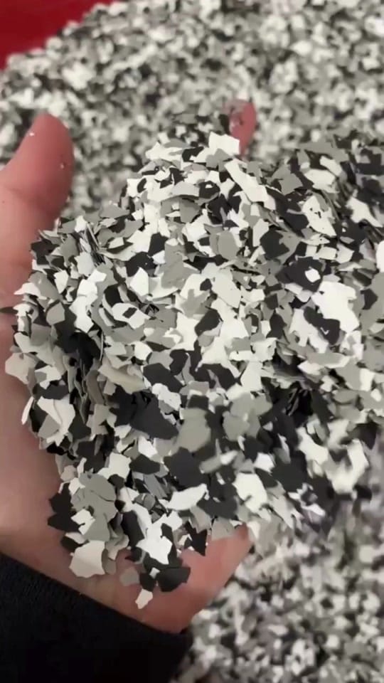 Post 3 by Vinyl Flakes Australia on TikTok (video)