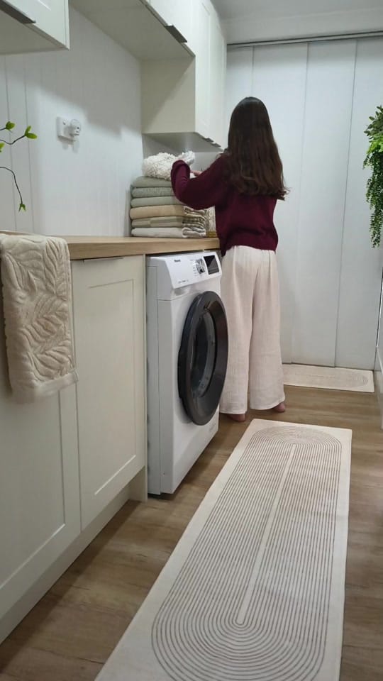 Post 3 by THE DIY DECORATOR on TikTok (video)
