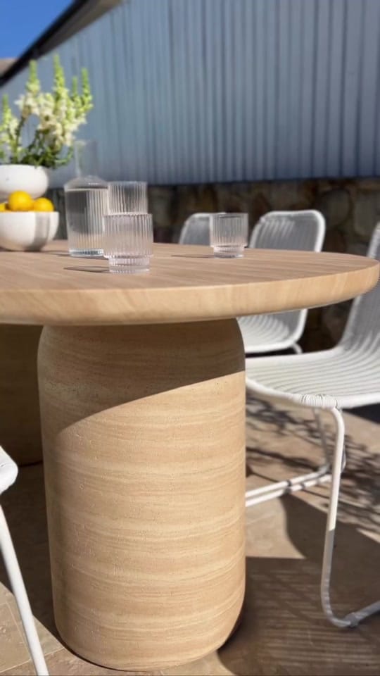 Post 9 by Luxo Living on TikTok (video)