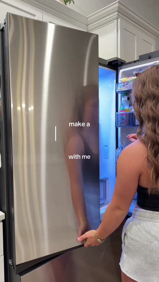 Post 1 by S Y D N E Y on TikTok (video)