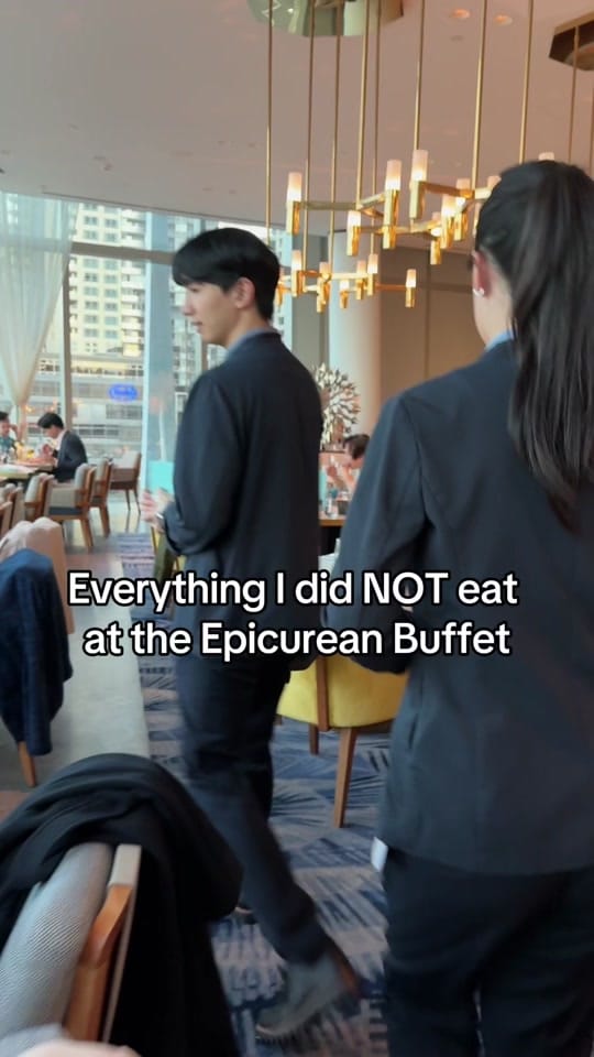 Post 6 by Clara Fatshit 🐷 Foodie on TikTok (video)