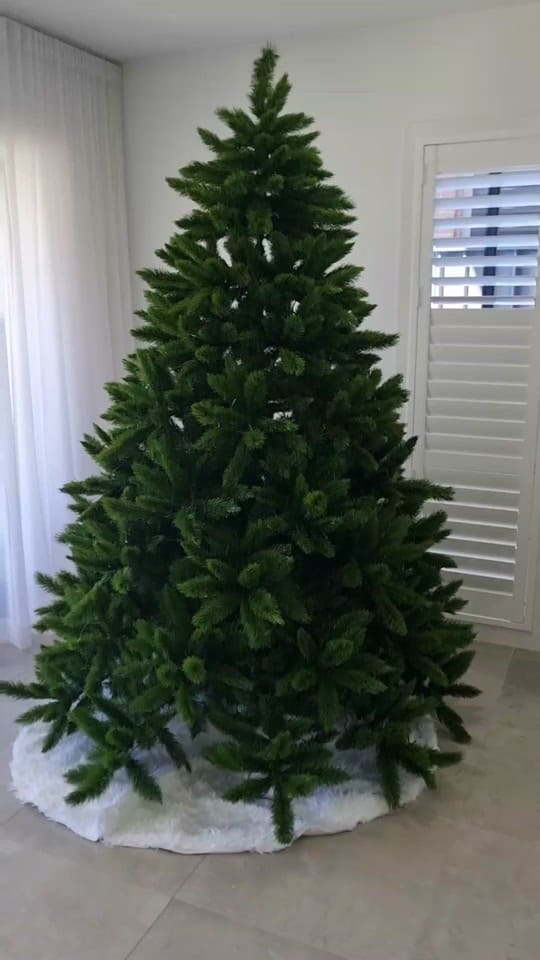 Post 10 by The Christmas Edit on TikTok (video)