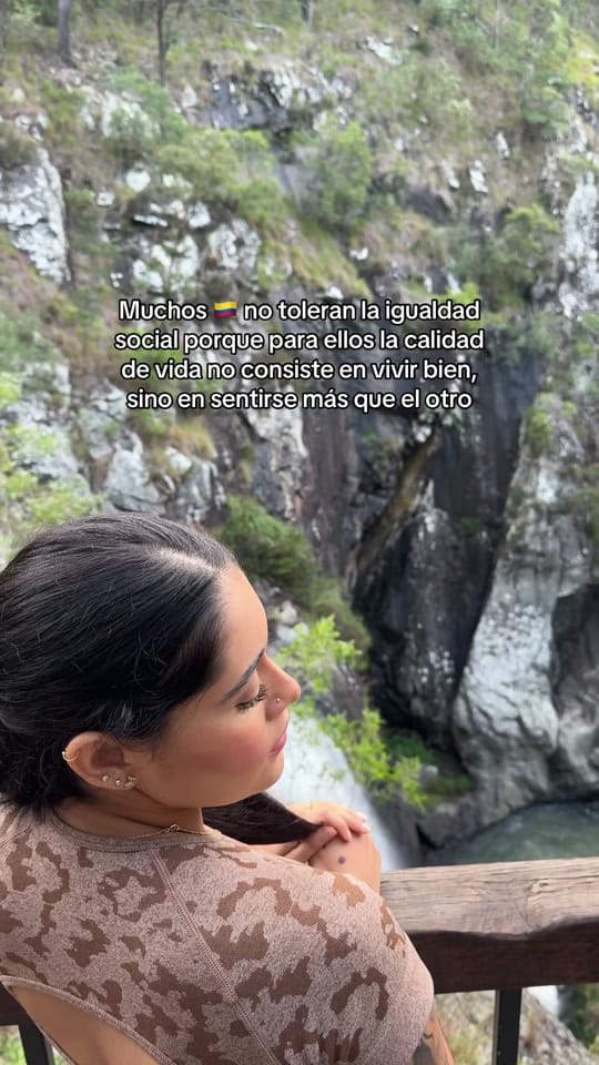 Post 3 by littleyoli on TikTok (video)