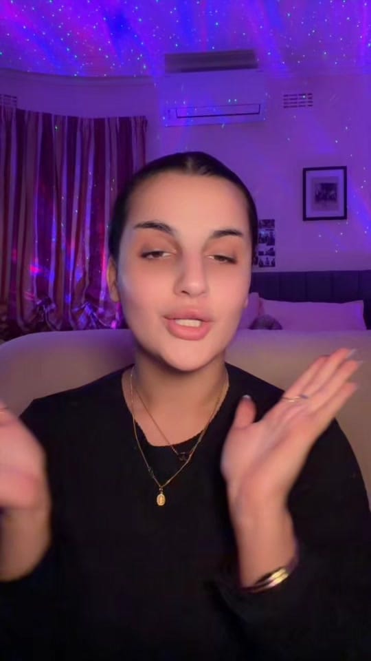 Post 3 by Adriana 💛 on TikTok (video)