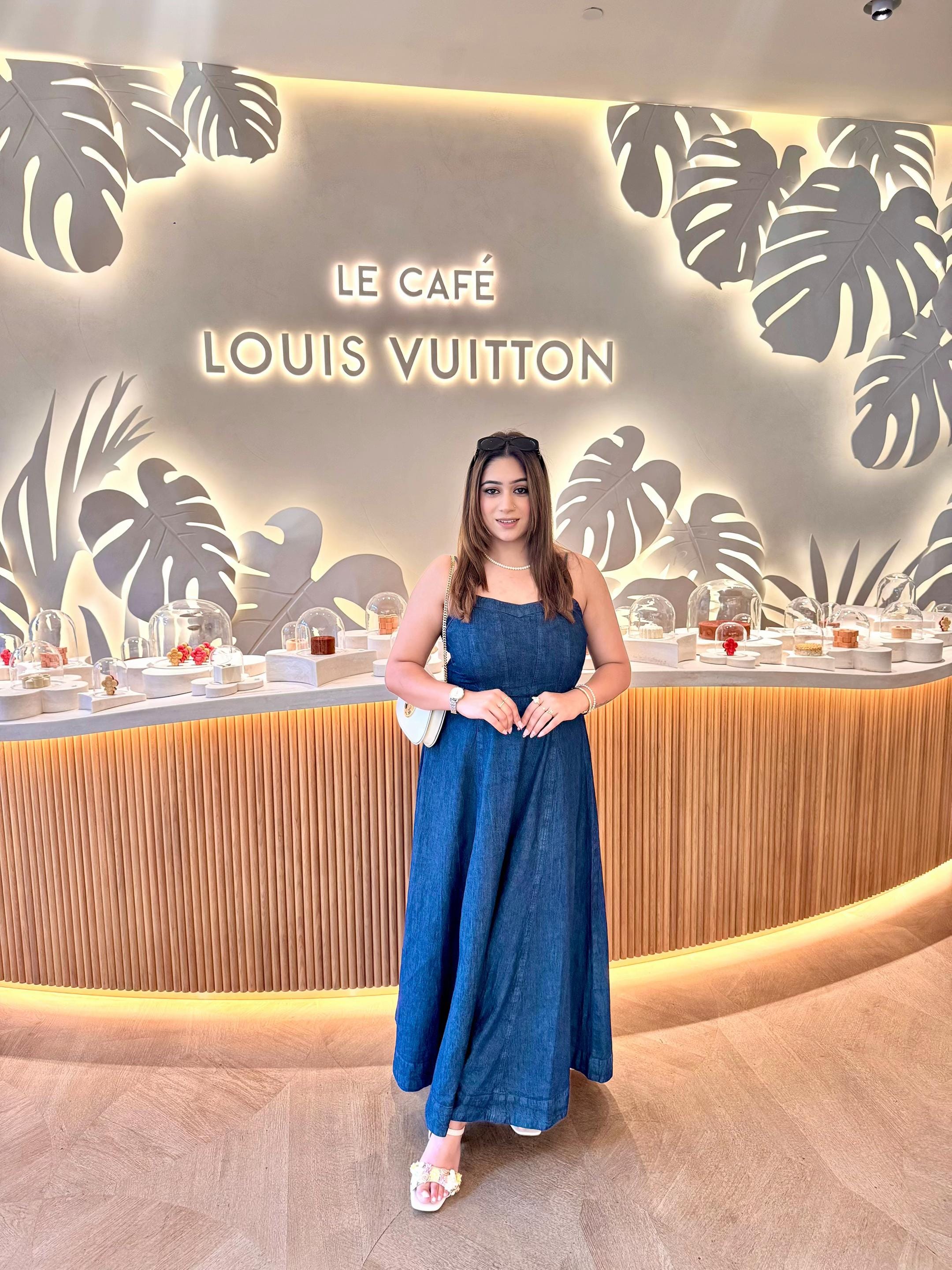 Post 4 by Jasneet Dhillon on TikTok (video)