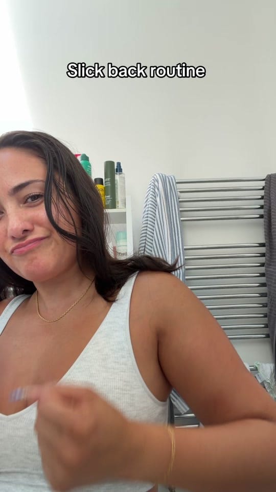 Post 1 by littlemissplumful on TikTok (video)