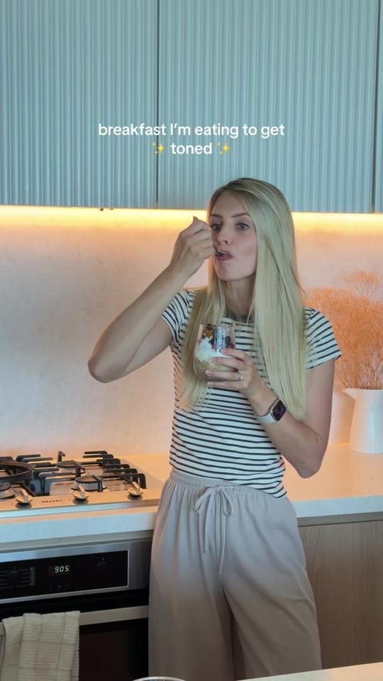 Post 5 by Julia Pintilie on TikTok (video)