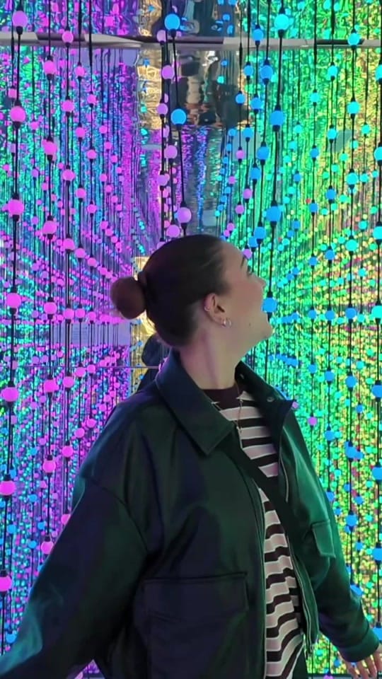 Post 3 by Molly Thompson🦋 on TikTok (video)
