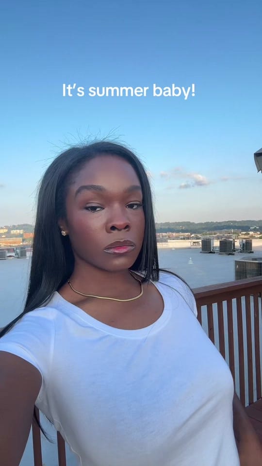 Post 1 by Sydney on TikTok (video)