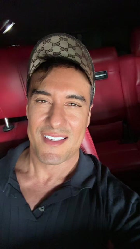 Post 9 by Karim on TikTok (video)