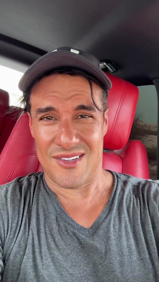 Post 7 by Karim on TikTok (video)