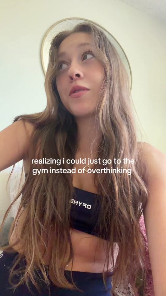 Post 1 by SYDNEY | FITNESS | LIFESTYLE | on TikTok (video)