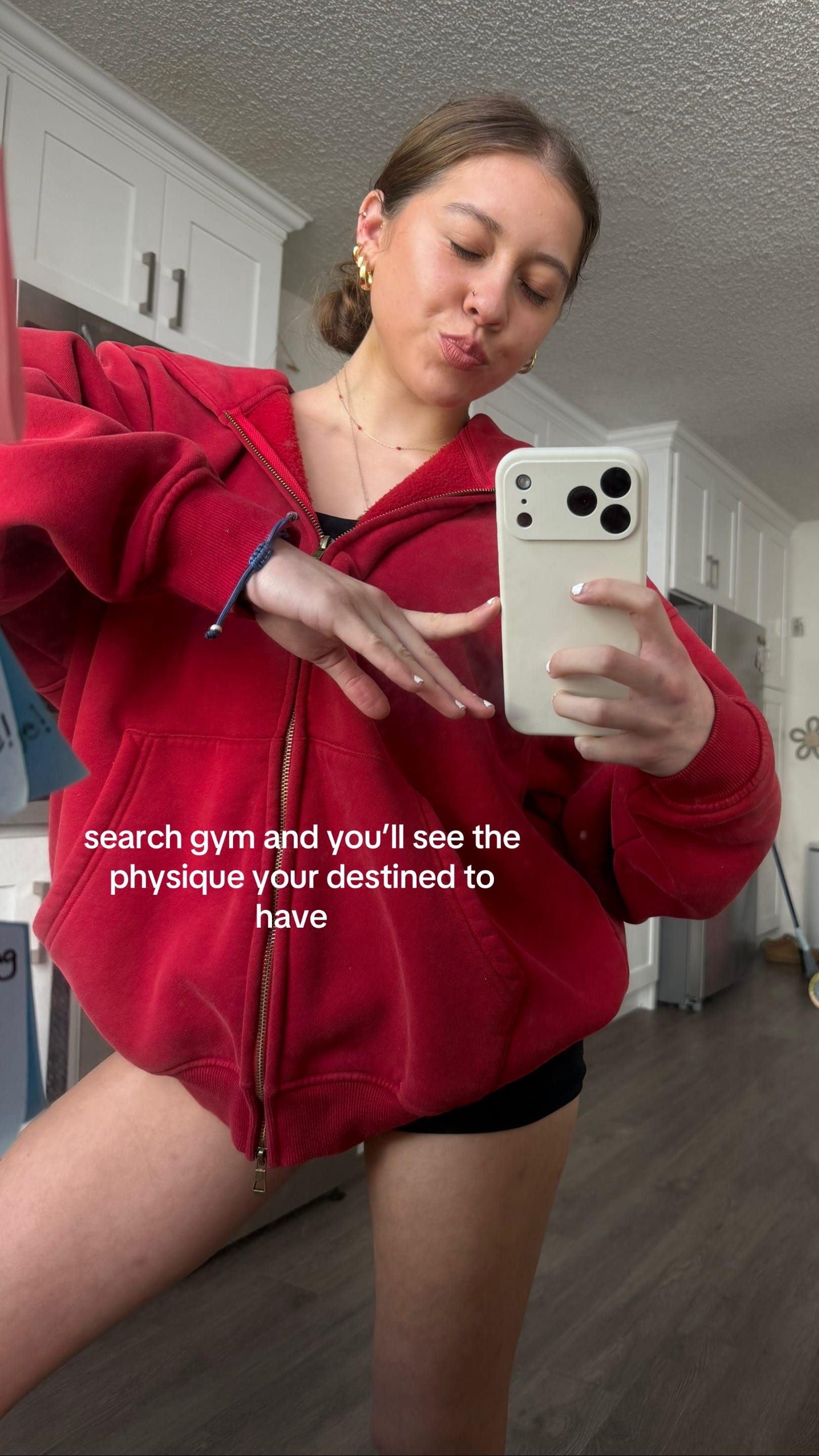 Post 8 by SYDNEY | FITNESS | LIFESTYLE | on TikTok (video)