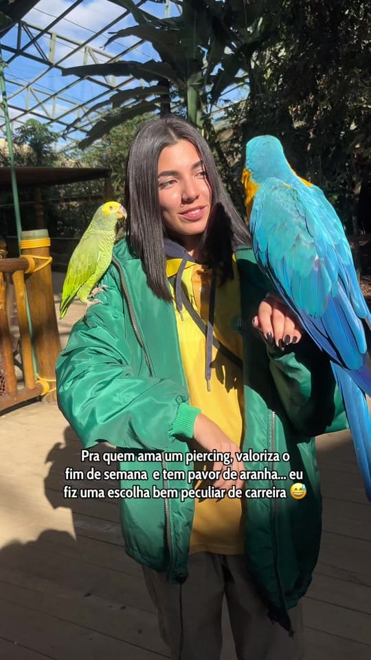 Post 2 by Lua | Bióloga on TikTok (video)