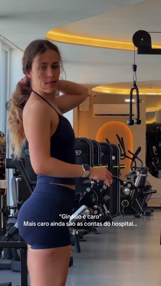 Post 5 by Adelaide Ferreira on TikTok (video)