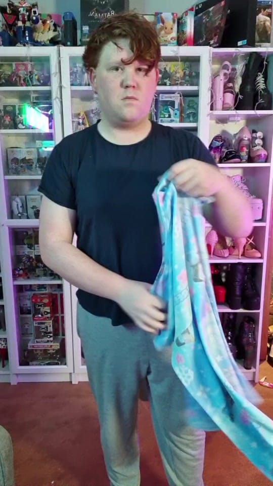 Post 10 by Tiff | Content Creator 💙💜 on TikTok (video)