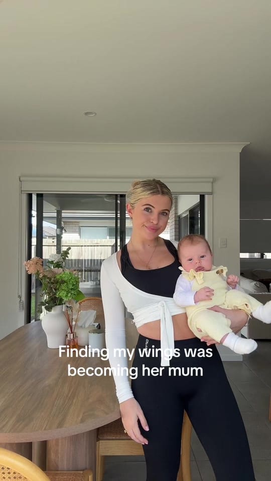 Post 2 by Lauren Clarkson on TikTok (video)
