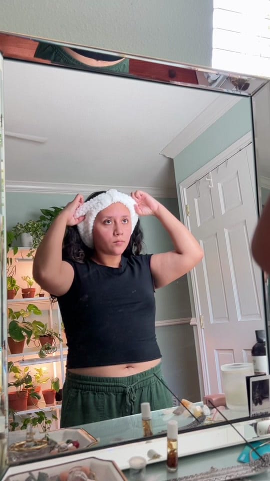 Post 2 by Sydney on TikTok (video)