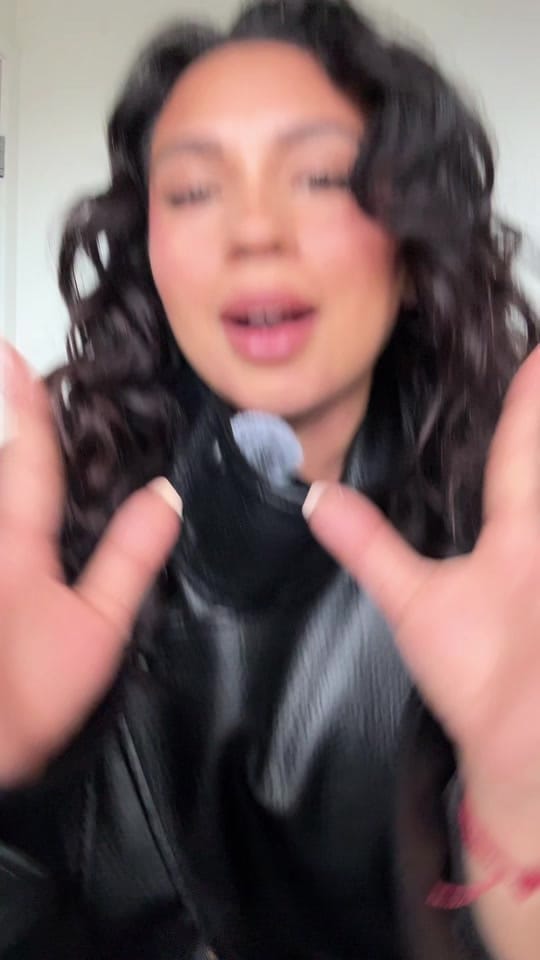 Post 2 by Beluu on TikTok (video)