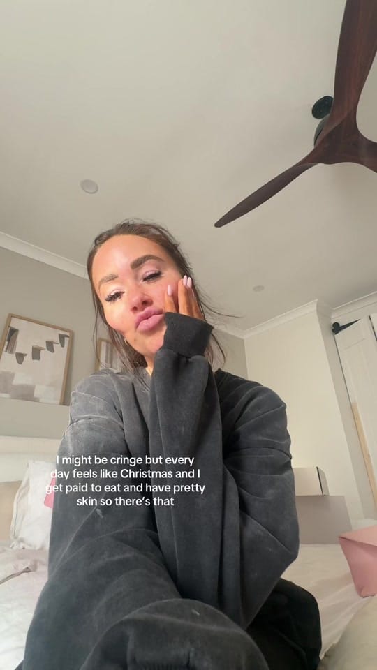 Post 7 by Rachael Niutta on TikTok (video)