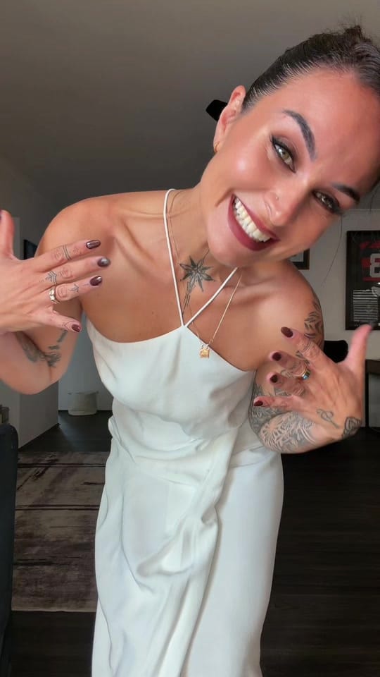 Post 7 by talia221122 on TikTok (video)