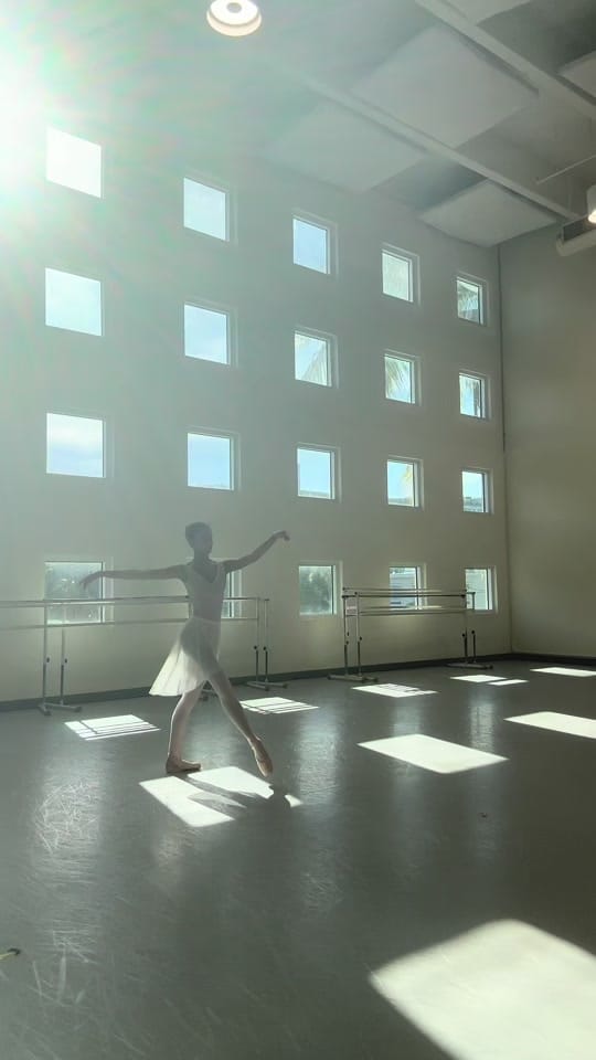 Post 3 by Ballet 🩰🤍 on TikTok (video)