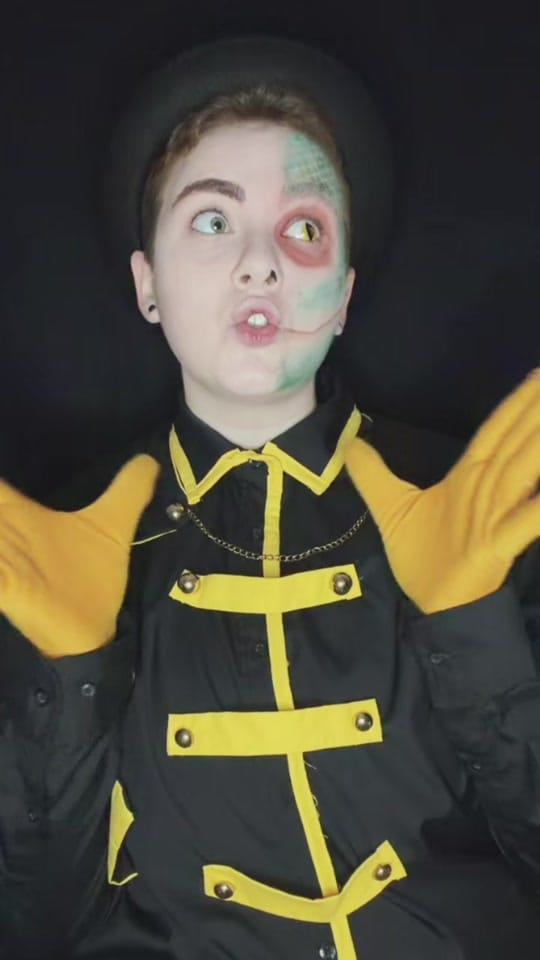 Post 1 by melody_panda_cosplay on TikTok (video)