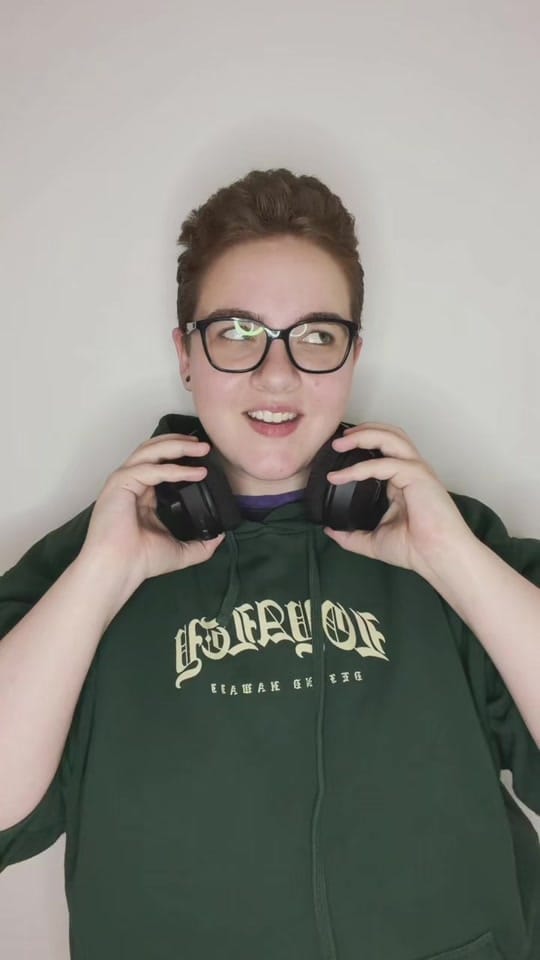 Post 5 by melody_panda_cosplay on TikTok (video)