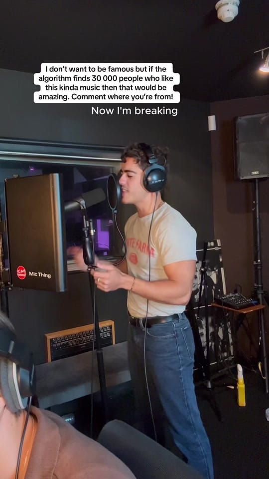 Post 1 by René Le Feuvre on TikTok (video)