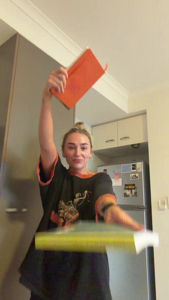 Post 2 by Gemunji on TikTok (video)
