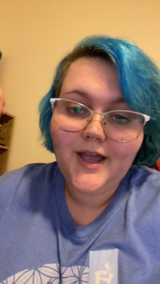 Post 3 by Momichichan on TikTok (video)
