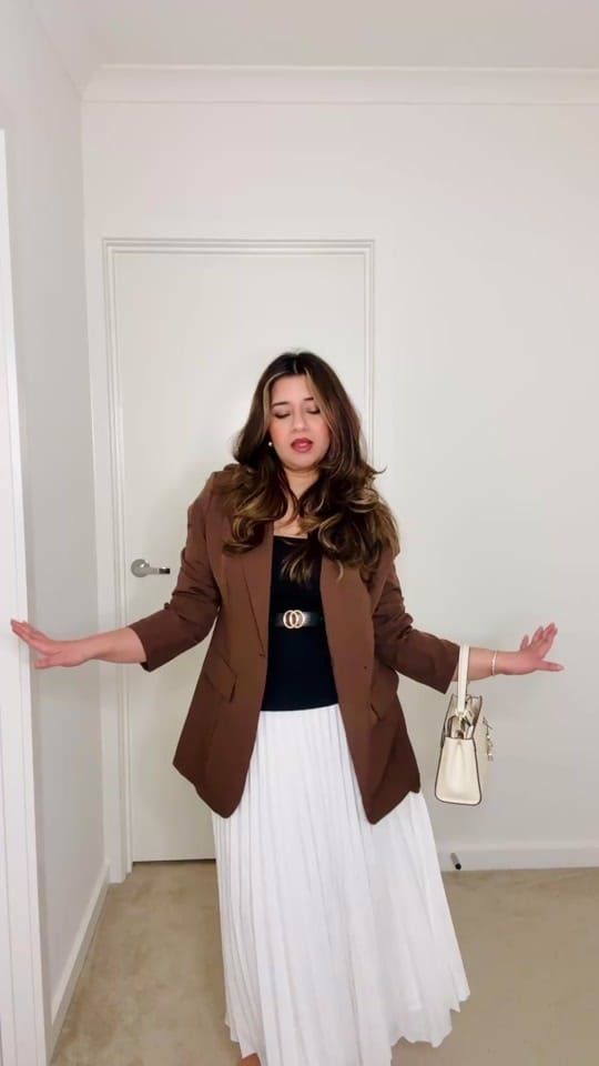 Post 1 by Maham Khurshid on TikTok (video)