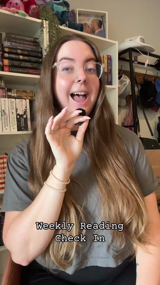 Post 2 by meredith grace | booktok 📖🐉 on TikTok (video)