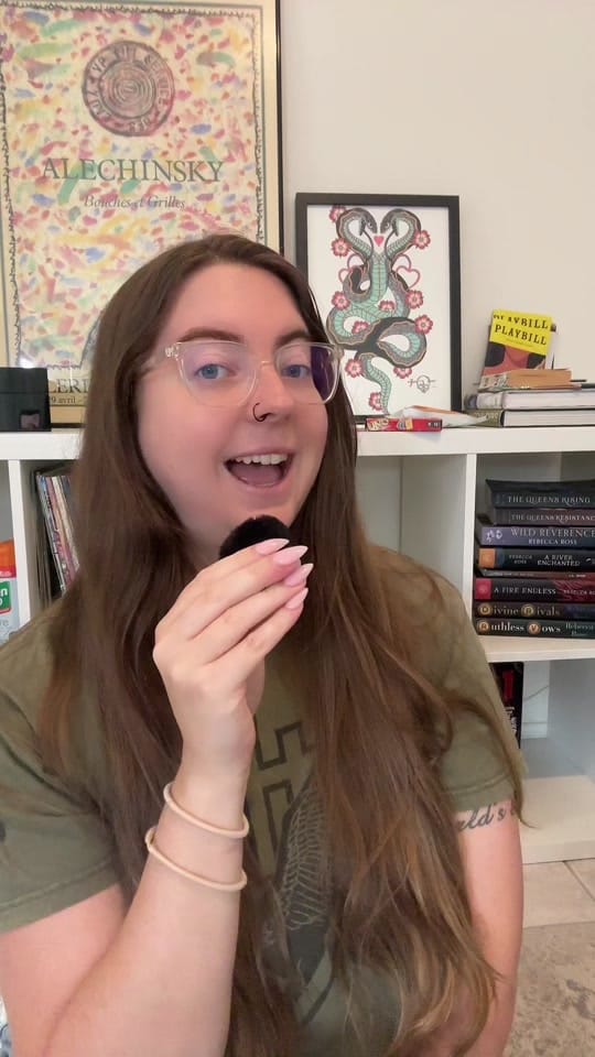 Post 10 by meredith grace | booktok 📖🐉 on TikTok (video)