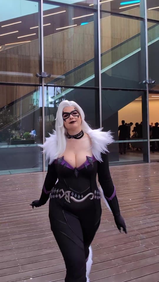 Post 1 by kaylajeancosplay on TikTok (video)