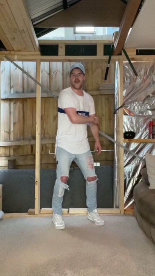 Post 7 by dancandisco on TikTok (video)