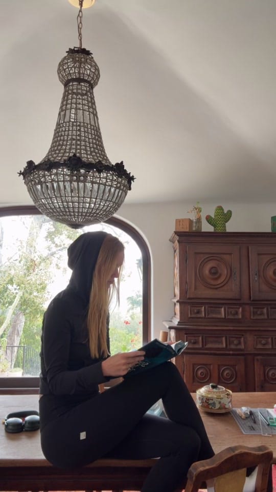 Post 6 by Jade Albany on TikTok (video)