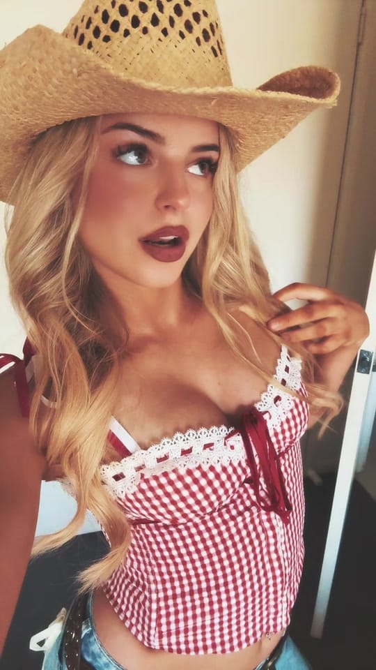 Post 2 by Liberty 🎀 on TikTok (video)