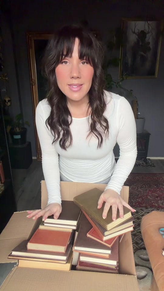 Post 1 by Kimiko on TikTok (video)