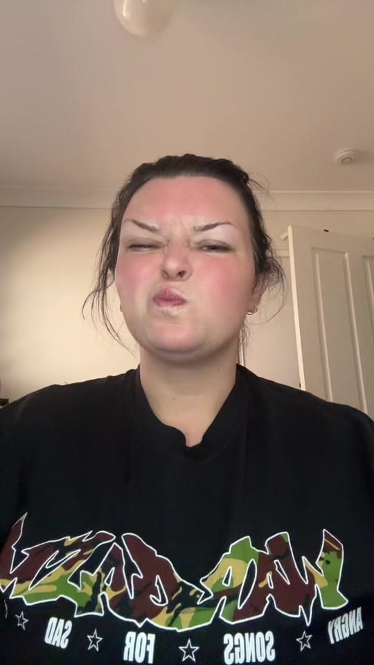 Post 2 by ꪑⅈ𝕜𝕜ⅈ ꪑꪮꪊડꫀ 🇦🇺 on TikTok (video)