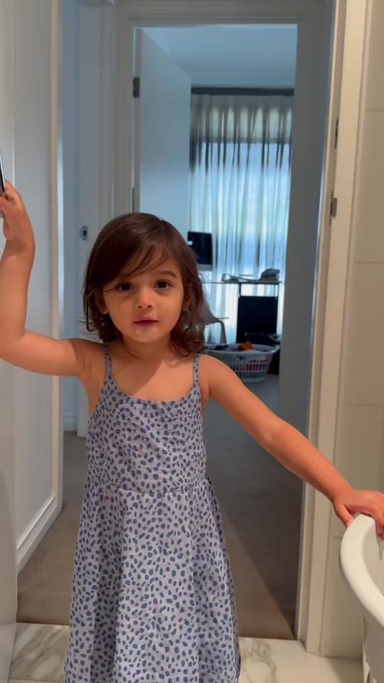 Post 2 by Evelyn Sharma on TikTok (video)