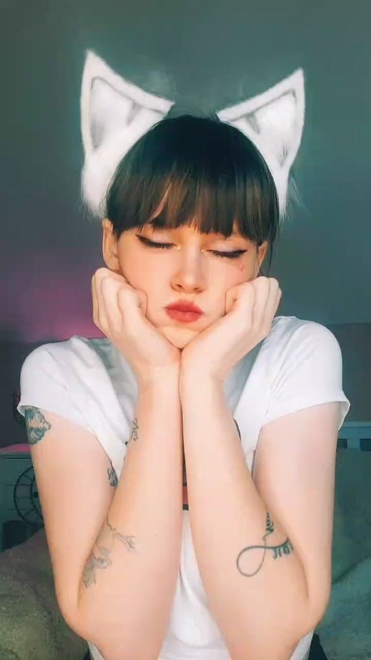 Post 3 by Sydney Harwin 👑 on TikTok (video)