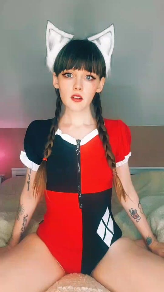 Post 2 by Sydney Harwin 👑 on TikTok (video)