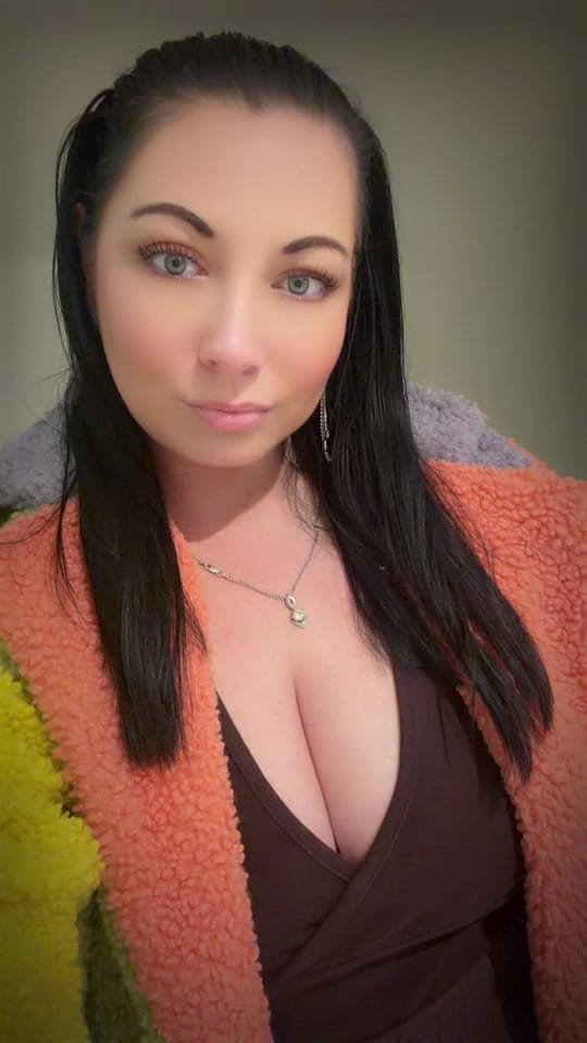 Post 5 by Queen Bea Savage on TikTok (video)