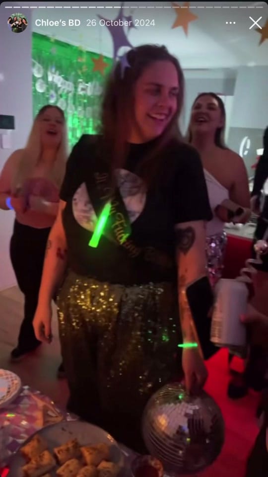 Post 6 by Chloe 🪩🍀⭐️ on TikTok (video)