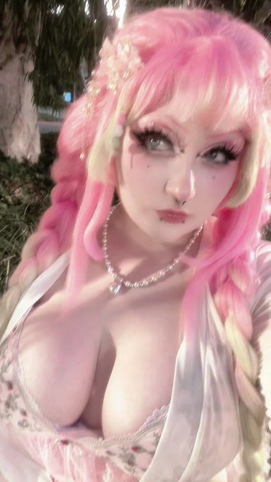 Post 2 by ﹡ babs *✩ 🐌 on TikTok (video)