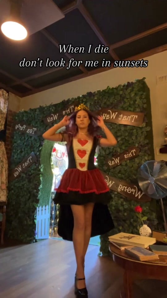 Post 10 by 𝐓𝐞𝐠𝐚𝐧 𝐋𝐞𝐞 on TikTok (video)