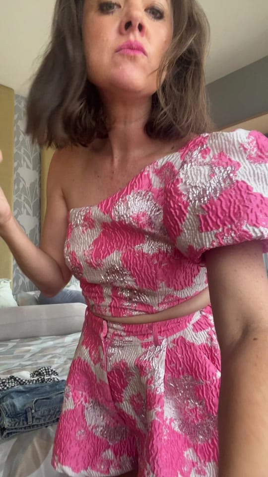 Post 7 by Amber Lawrence on TikTok (video)